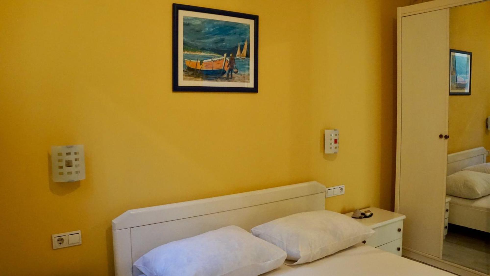 Apartments Niksa Kastelan Omiš Exterior foto